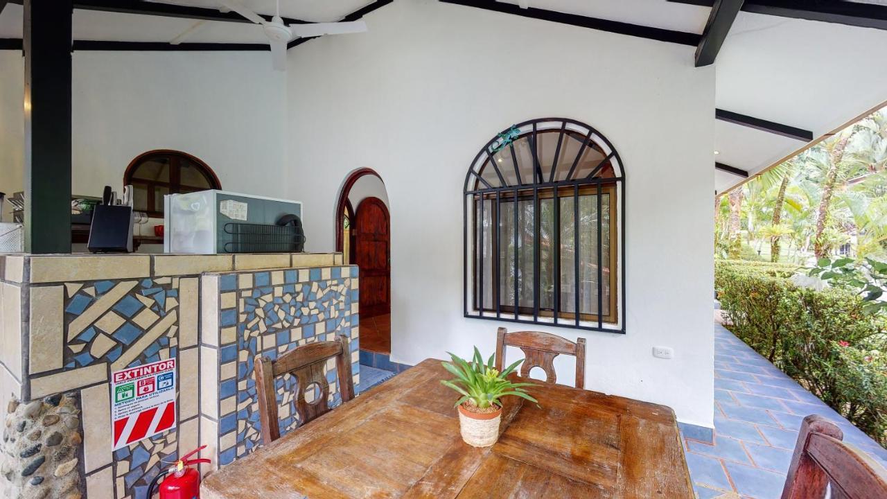 The Scarlet Villas Ojochal Extérieur photo