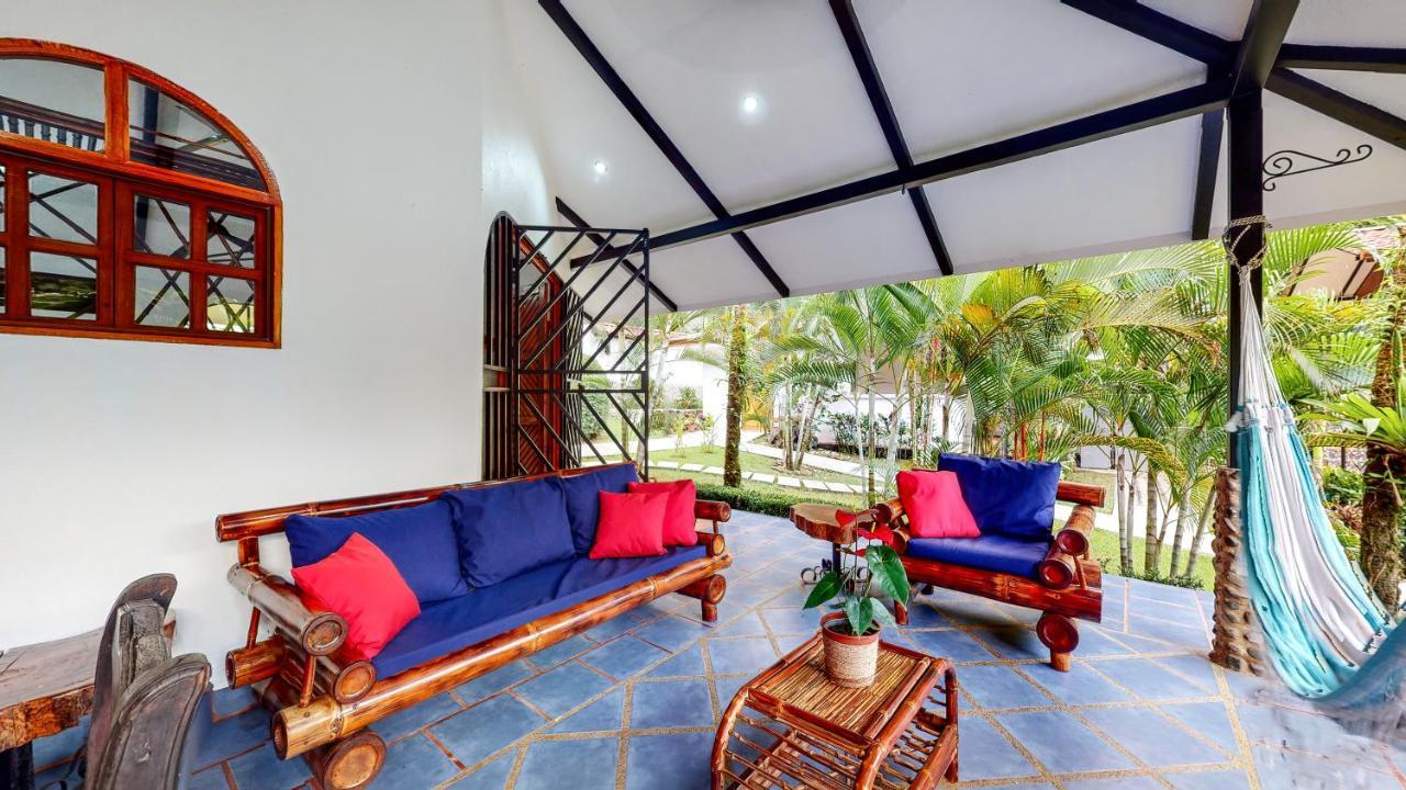 The Scarlet Villas Ojochal Extérieur photo