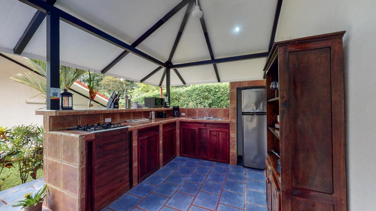 The Scarlet Villas Ojochal Extérieur photo