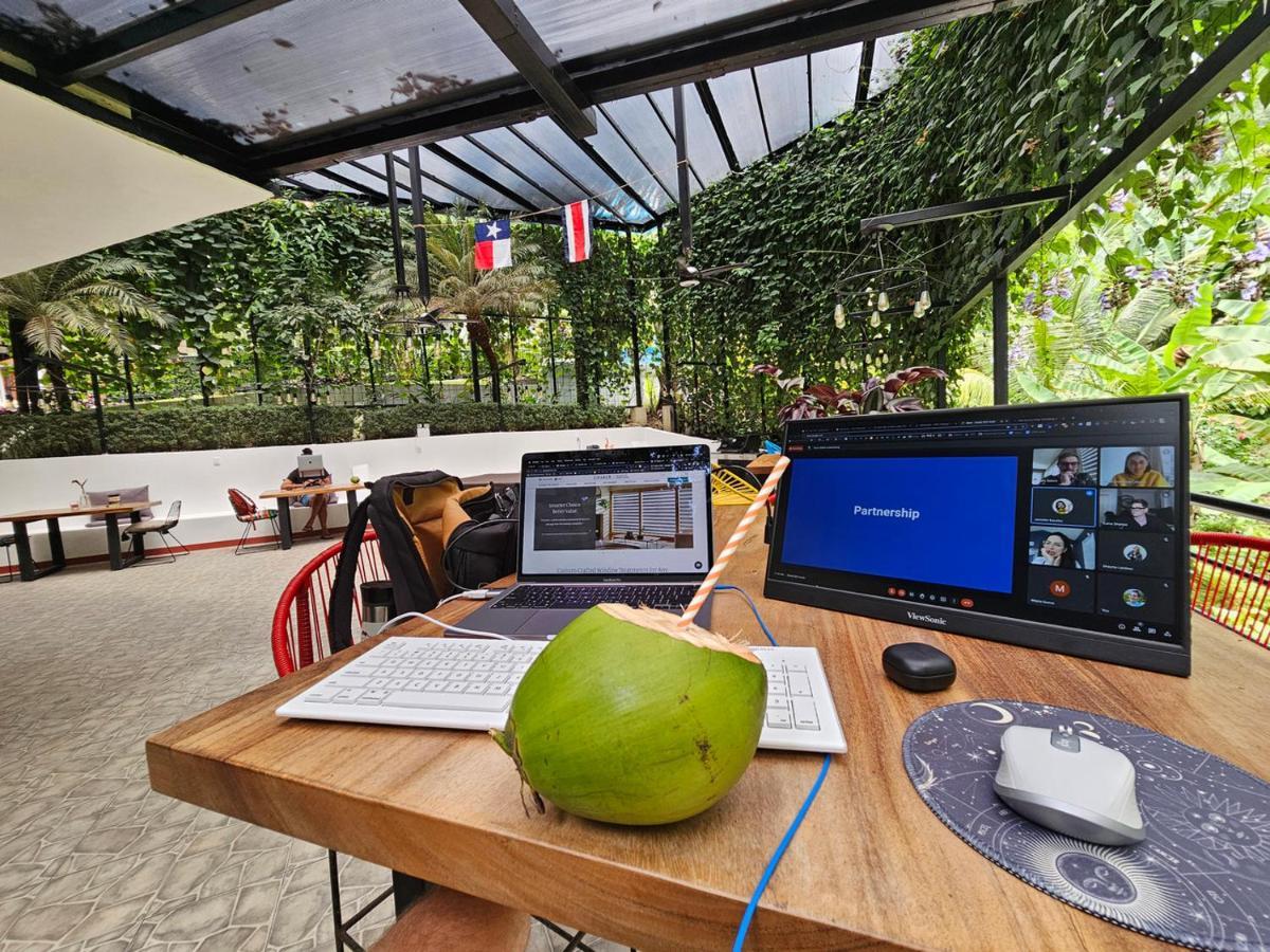The Scarlet Villas Ojochal Extérieur photo