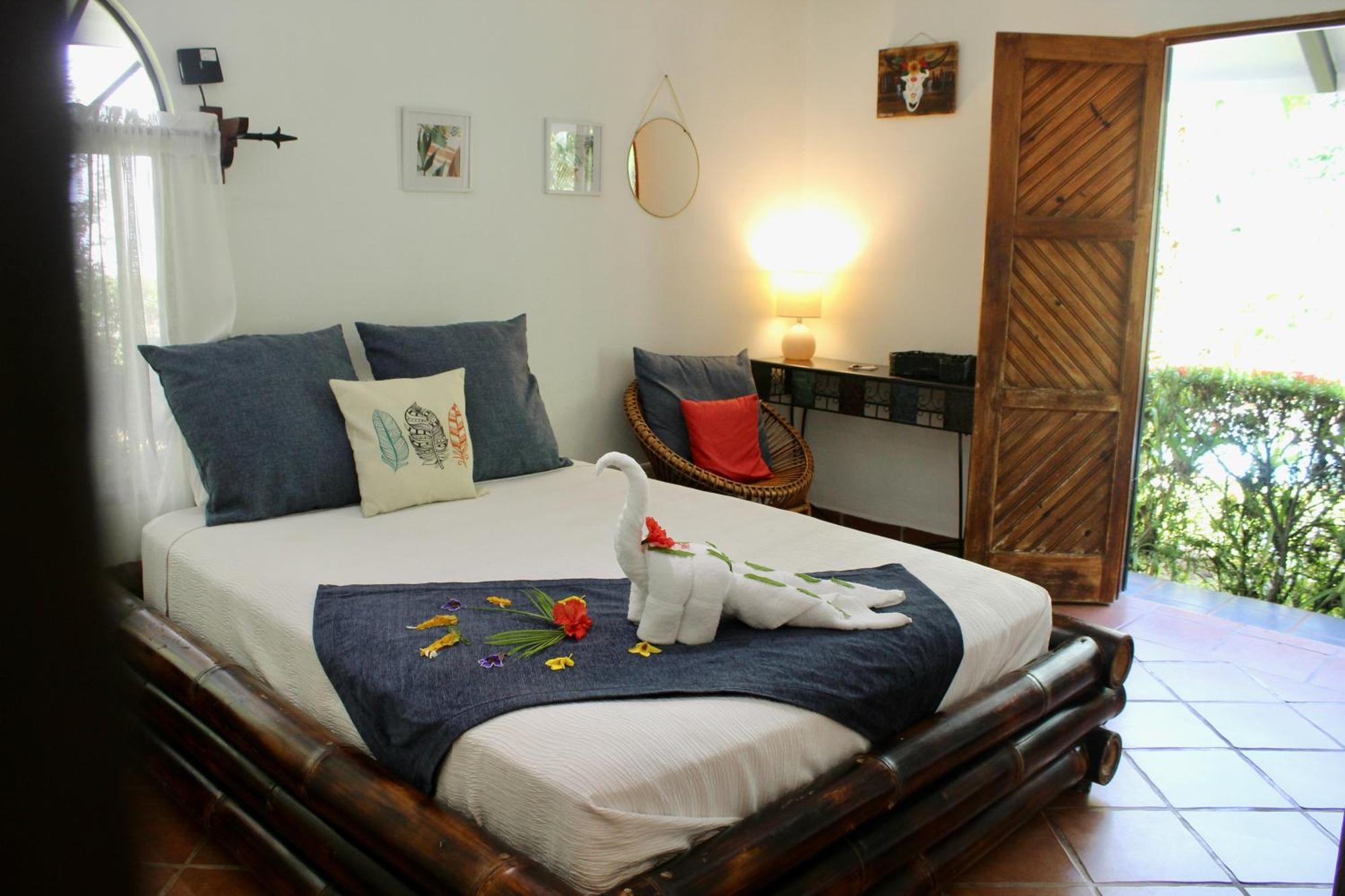 The Scarlet Villas Ojochal Extérieur photo